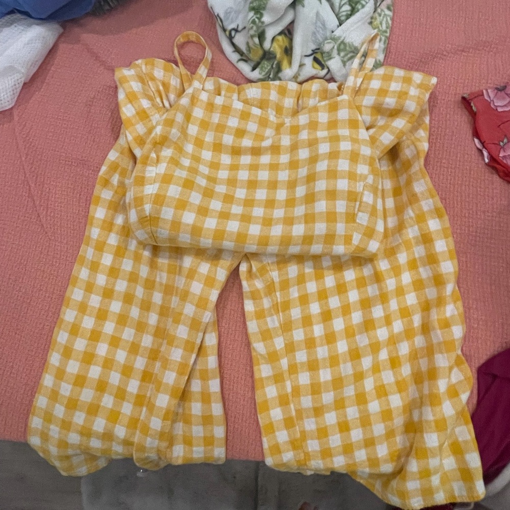 old navy plus yellow Jumper!